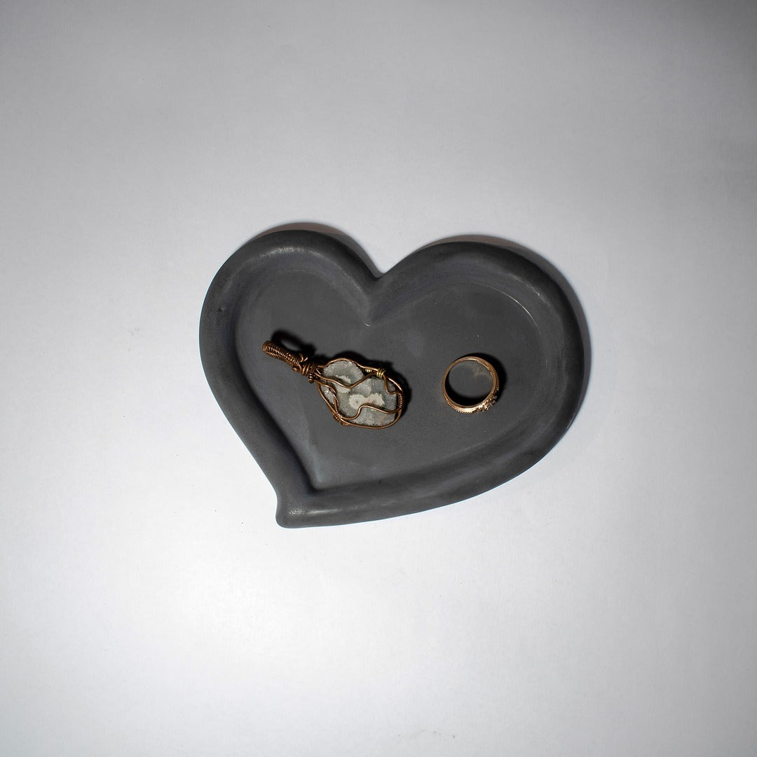 Cherish Tray Set of 2 heart shaped tray
