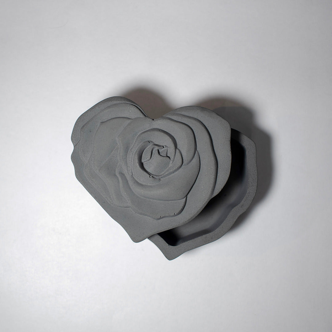 Bloom decor