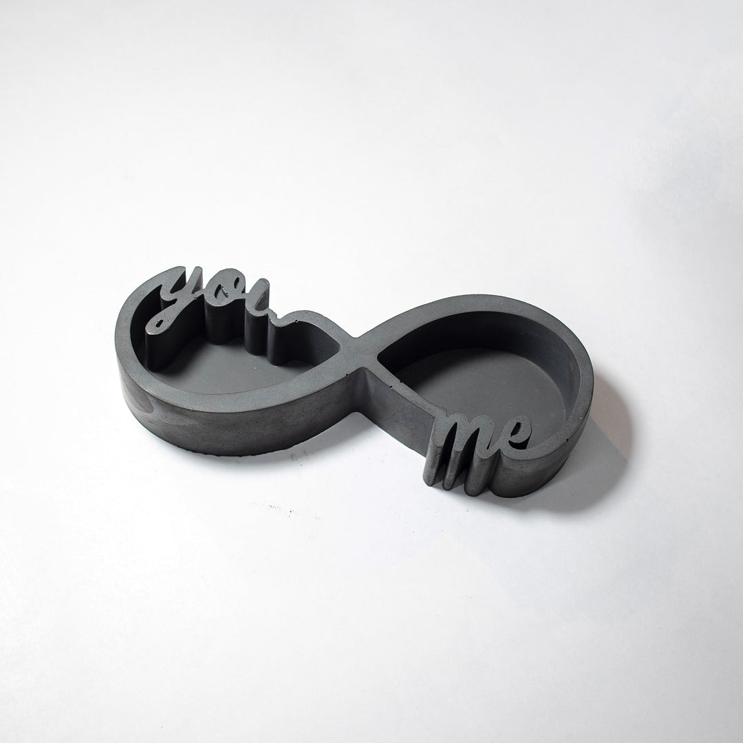 Looped Tray