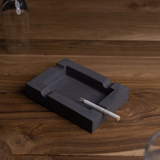 Rectashtray Dark Concrete - Sleek and contemporary design Ashtray