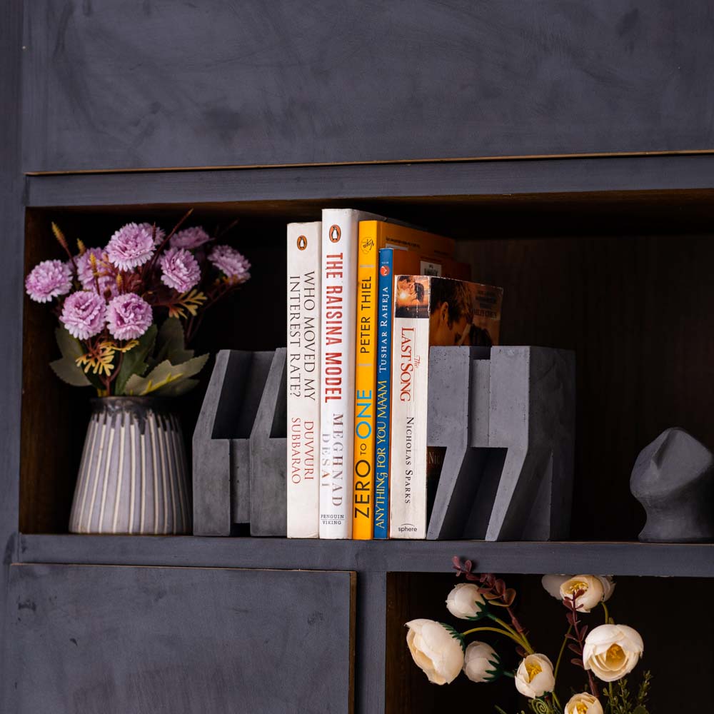 The Concrete Quotes Pair of Contemporary Concrete Book Ends