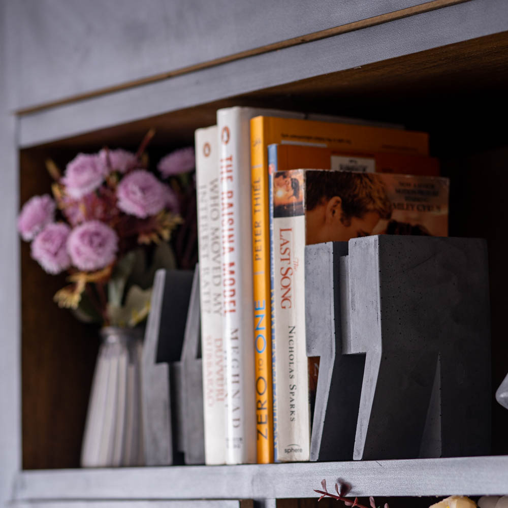 The Concrete Quotes Pair of Contemporary Concrete Book Ends