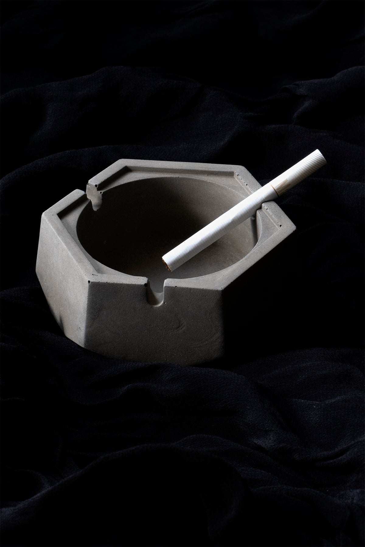Hextray Dark Concrete - Hexagonal Geometric Ashtray for Indoor, Outdoor, Car, Office or Home Decor