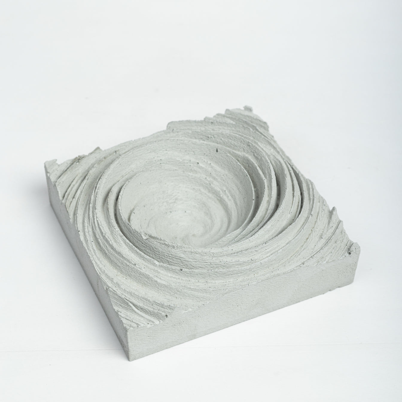 CYCLONE - SPIRAL DESIGN FIREPIT WITH A WHIRPOOL