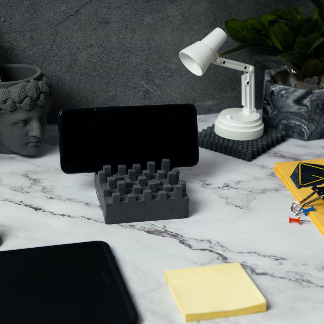 Popup Cube-Dark Concrete-Square design Sturdy Mobile Stand