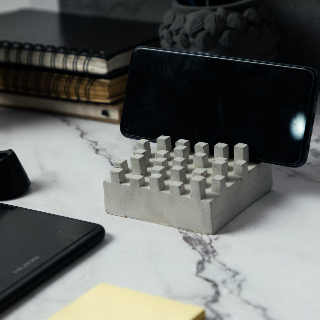 Popup Cube-Cement Finish-Square design Sturdy Mobile Stand