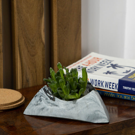 Tricle-Nero Marble-Circular Triangle Shaped Planter