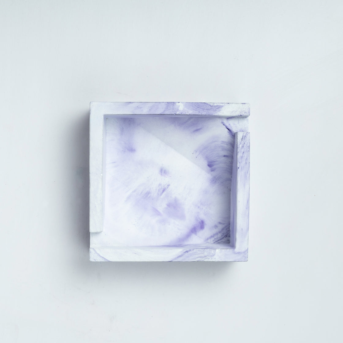 New Squash Tray Orchid Marble - A Square Shaped Ashtray- a perfect gift for friends, your partner, and colleagues.