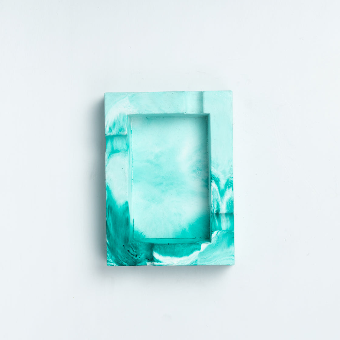 Rectashtray Mint Marble- Sleek and contemporary design Ashtray