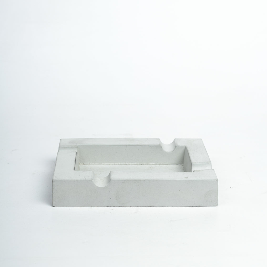 New Rectashtray Cement finish - Sleek and contemporary design Ashtray