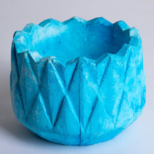 Pyne Planter Cloud - Geometric Table top planter, diamond shaped surface