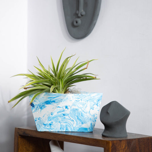 Trisq Geometric Table top Planter for Gift or Decor, Customised planter for gifting