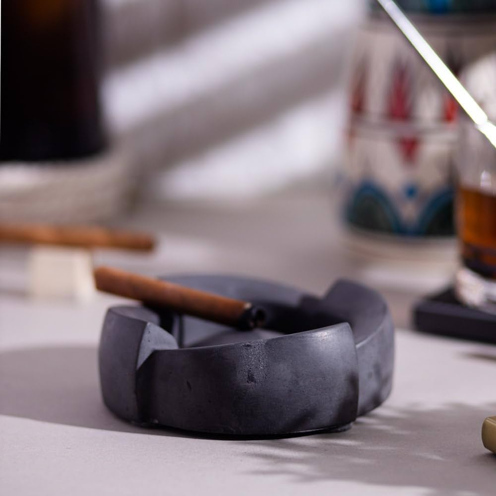 Selecting the Ultimate Cigarette Ashtray