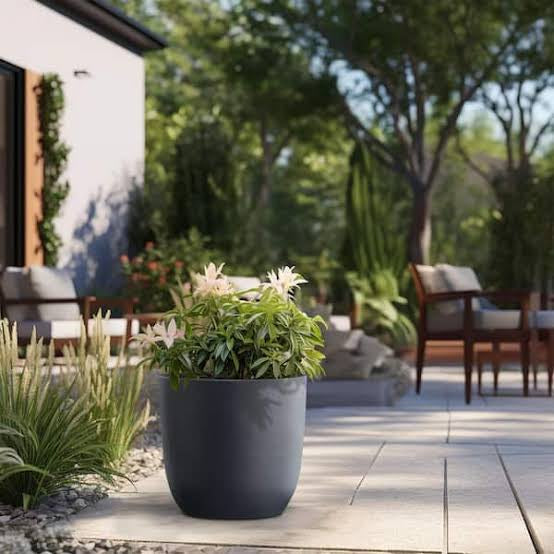 The Benefits of Using Concrete Planters in Your Garden