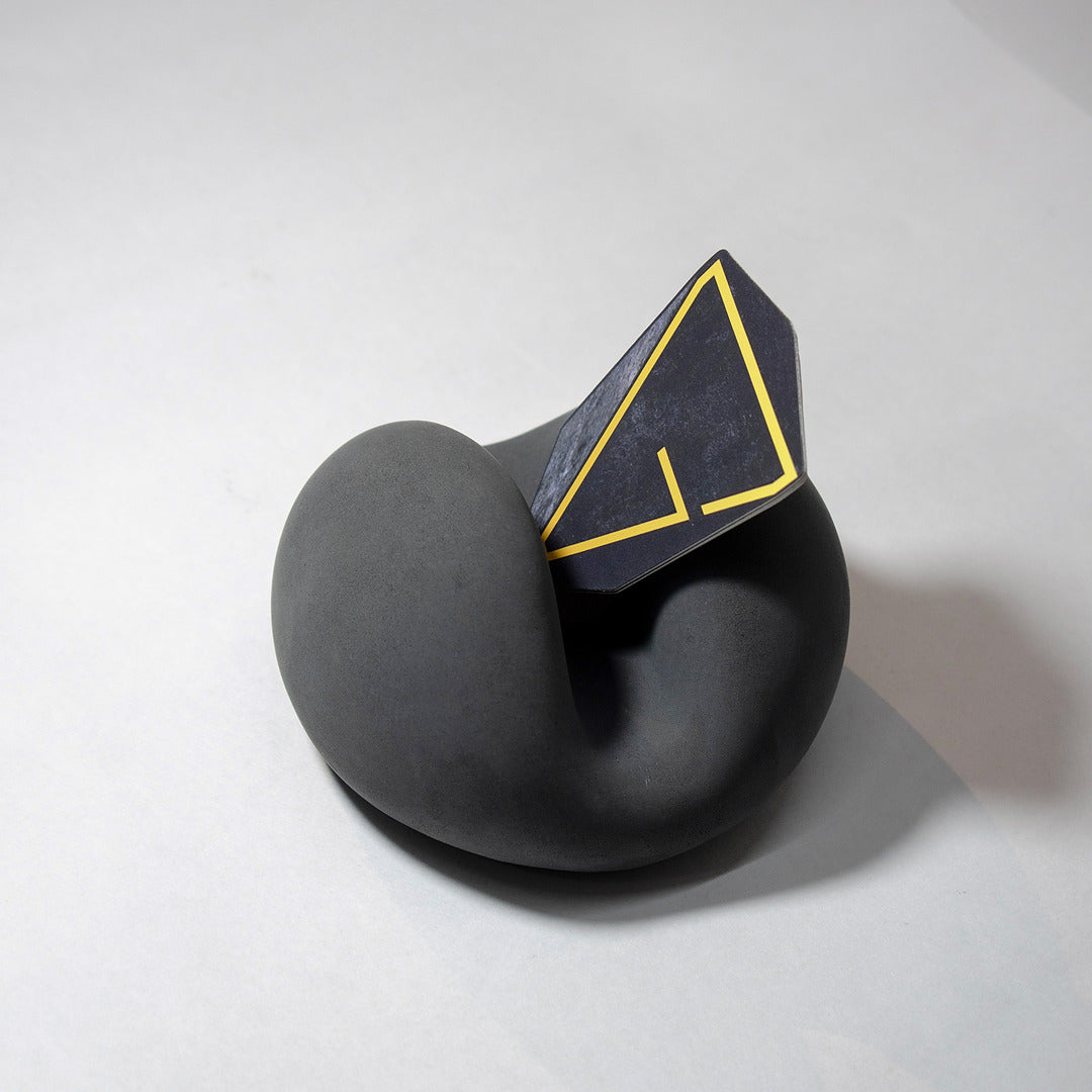 Nestfold card holder