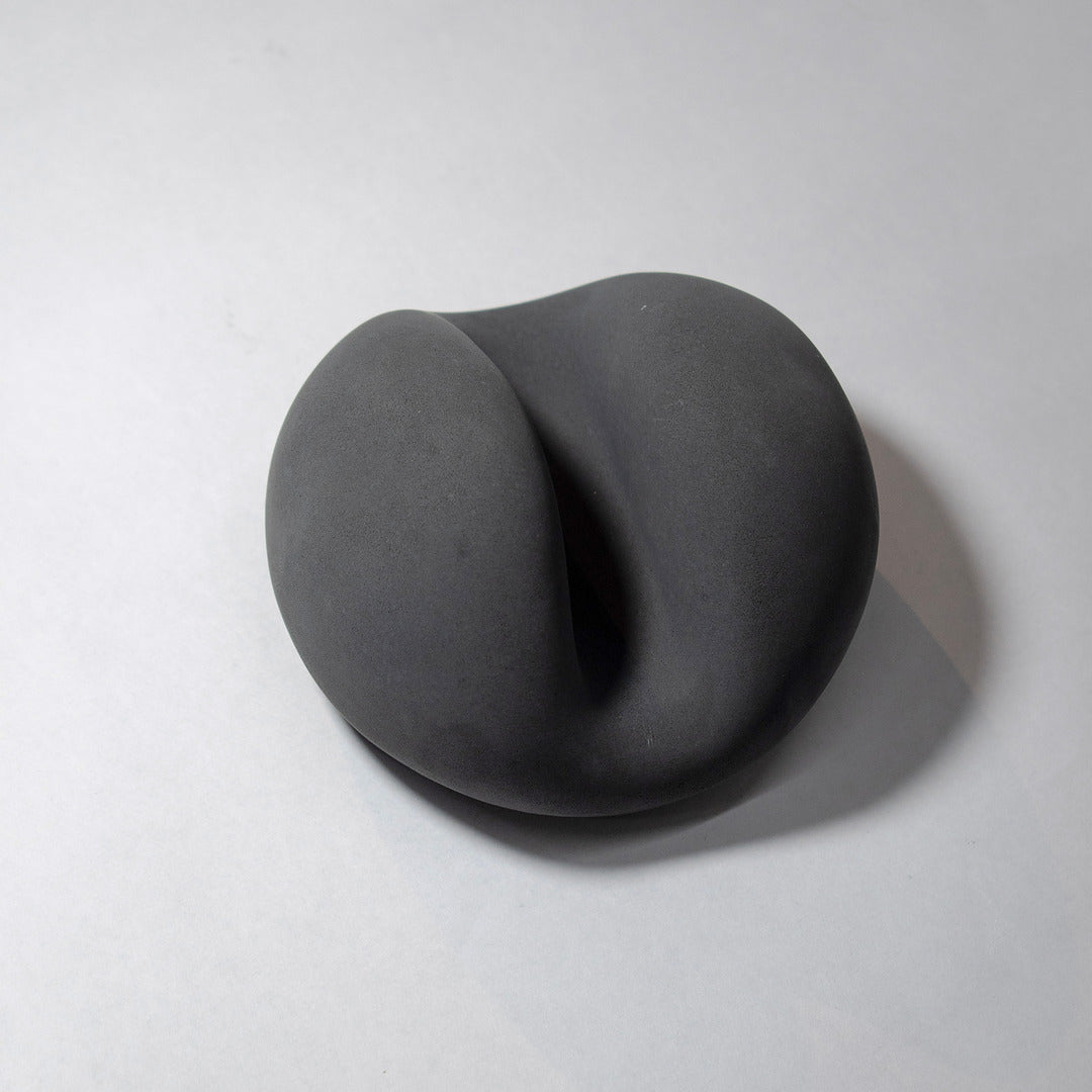 Nestfold card holder