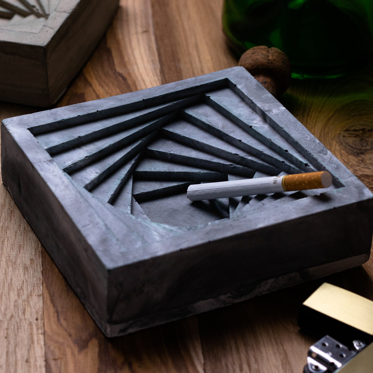 Conto Ashtray Nero Marble - Designer Geometric Stepped Ashtray for Indoor & Outdoor