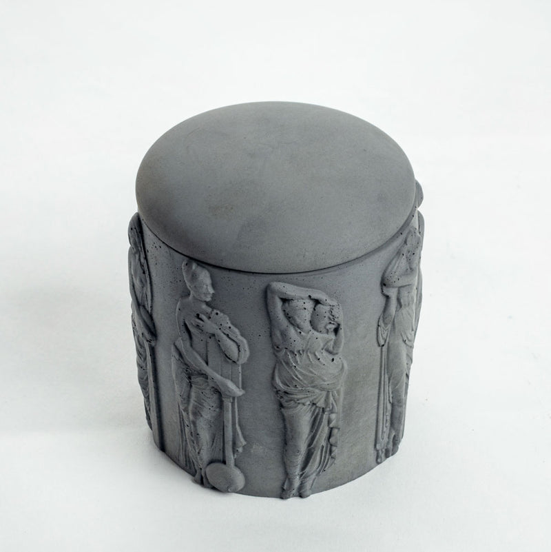 Fellah Concrete FirePit with a Lid
