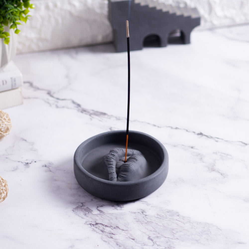 CircLip Lip-shaped Incense Stick Holder