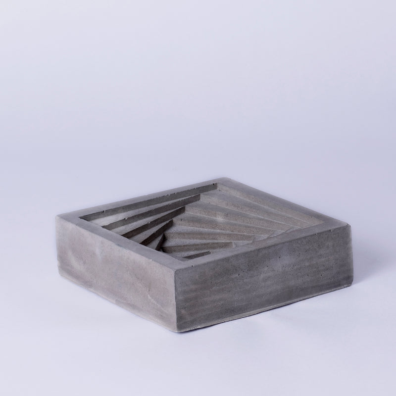 Conto Ashtray Dark Concrete - Designer Geometric Stepped Ashtray for Indoor & Outdoor