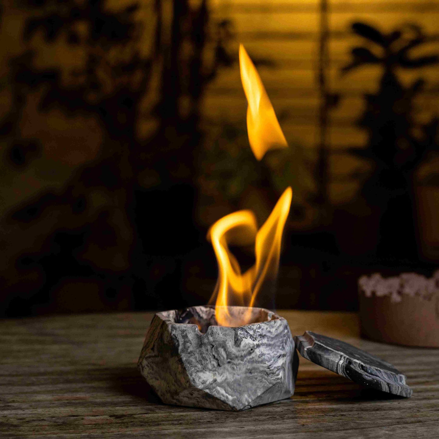 HEXPIT - GEOMETRIC PATTERN HEXAGONAL FIREPIT WITH LID