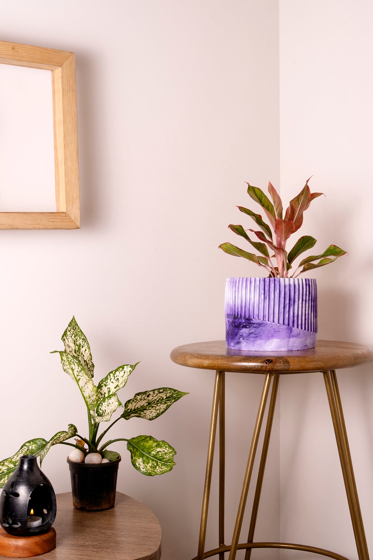Kurl Planter Orchid Marble - Best Geometric Planter for Balcony & Garden