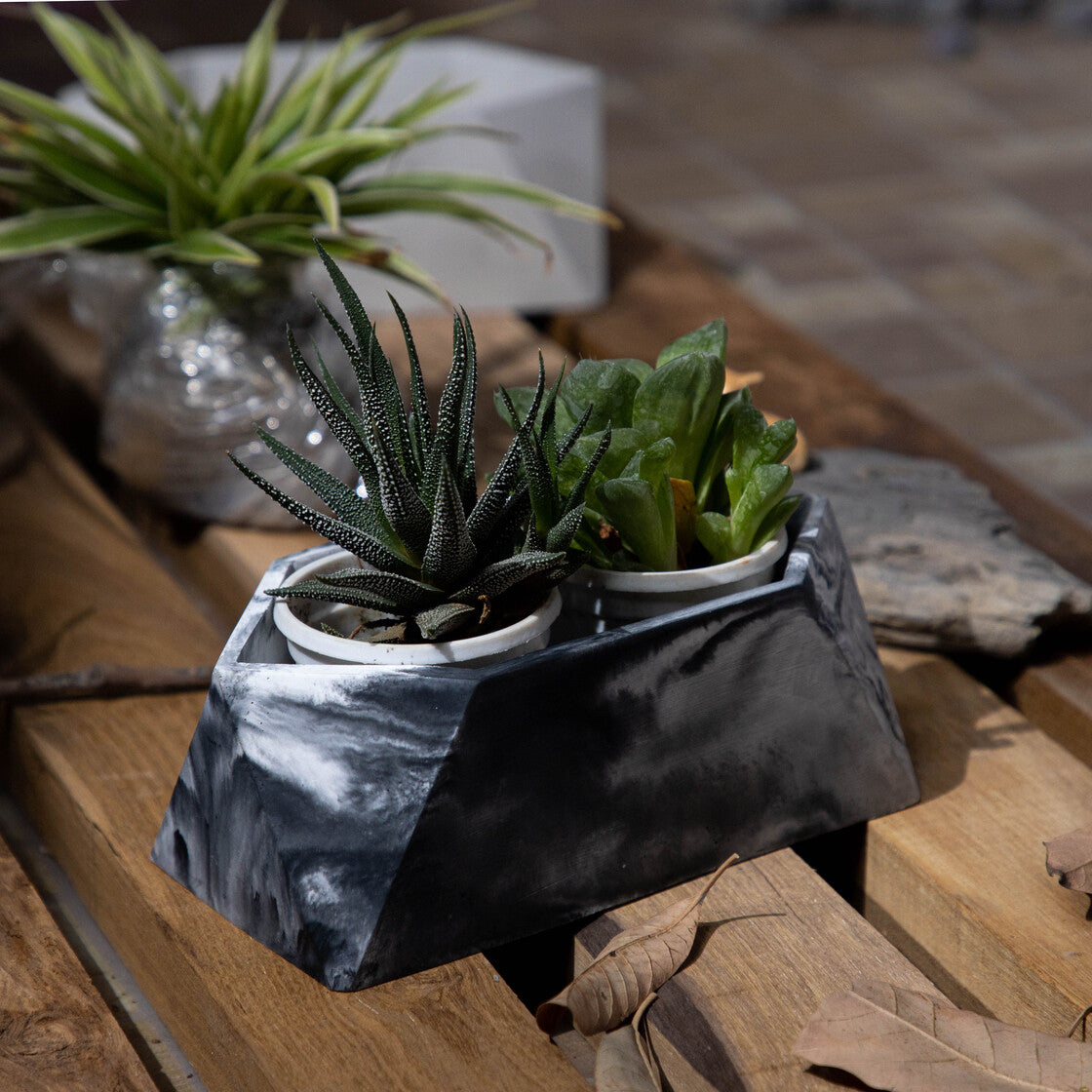 Trapez-Nero Marble-Irregular hexagon-shaped Faceted planter
