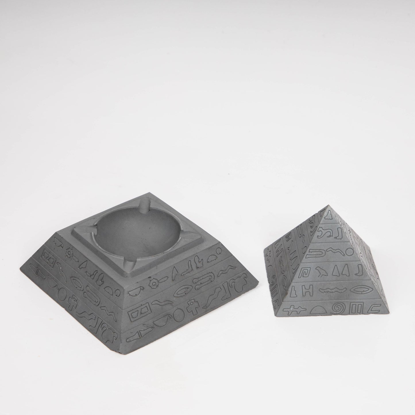 The Pyramid of Giza Dark Concrete - Egyptian Style Concrete Ashtray with Lid