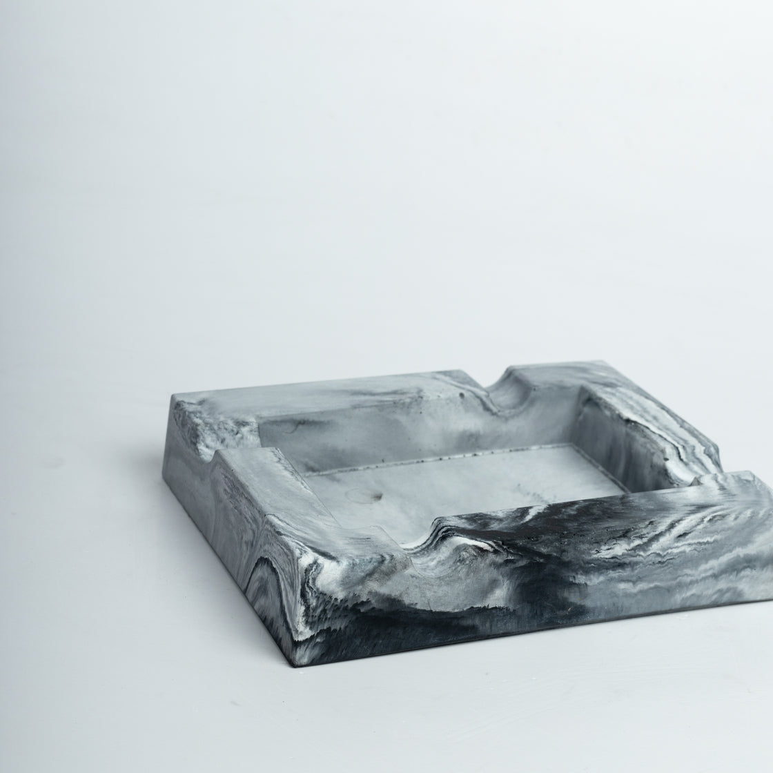 New  Rectashtray Nero Marble- Sleek and contemporary design Ashtray