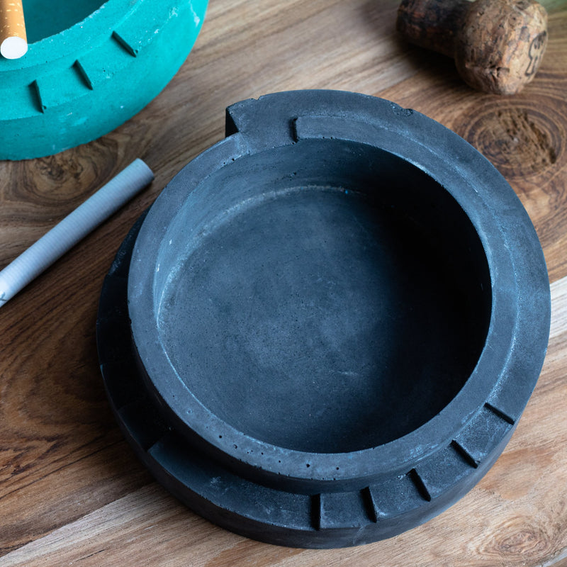Spiro Black - Spiral Shaped Accessory tray for Desk Home or Office or designer Ashtray for made of concrete.