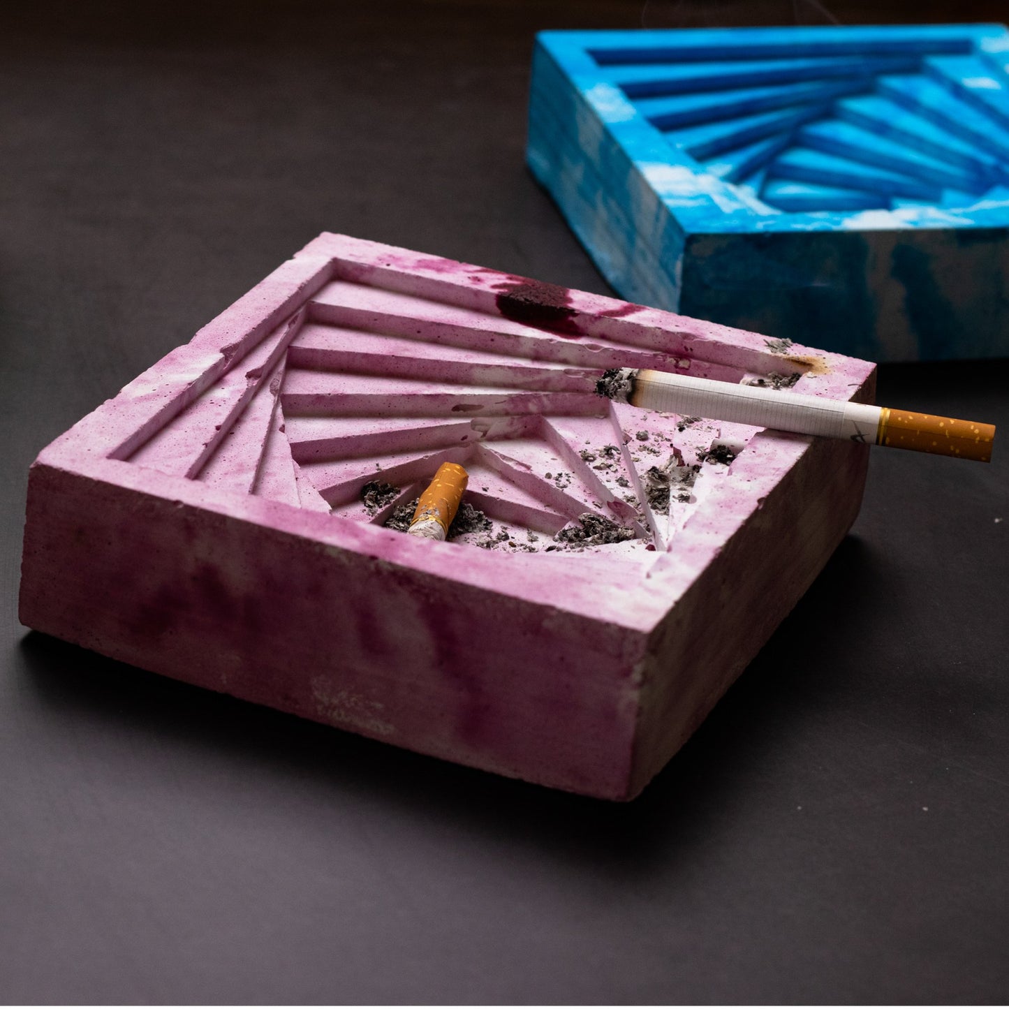 Conto Ashtray Cloud - Designer Geometric Stepped Ashtray for Indoor & Outdoor