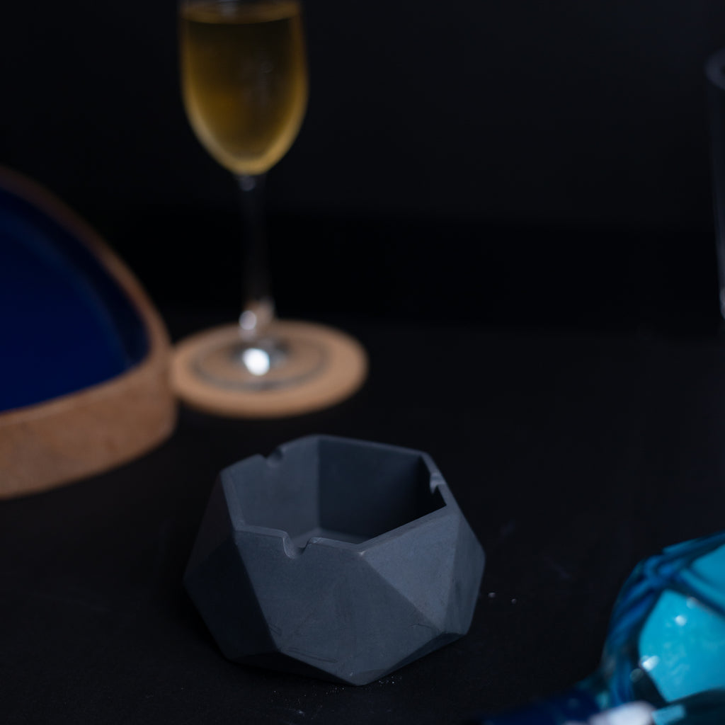 HEXPIT - GEOMETRIC PATTERN HEXAGONAL FIREPIT WITH LID